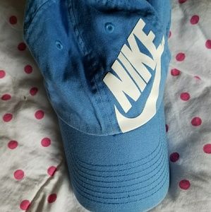 Women's Nike Ballcap